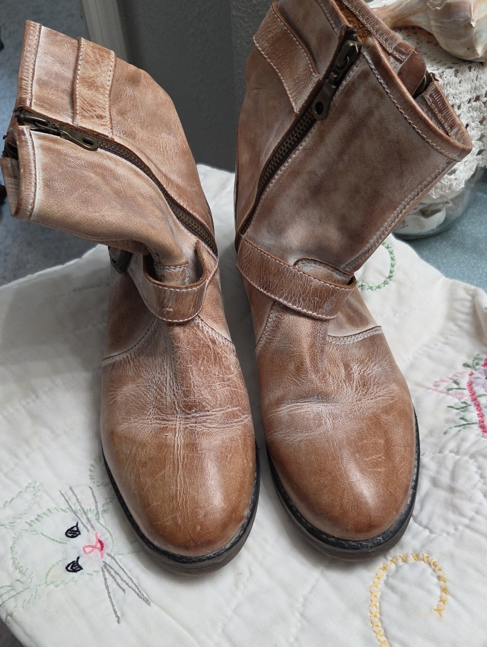 Roan By Bed Stu Tan Leather Ankle Boots